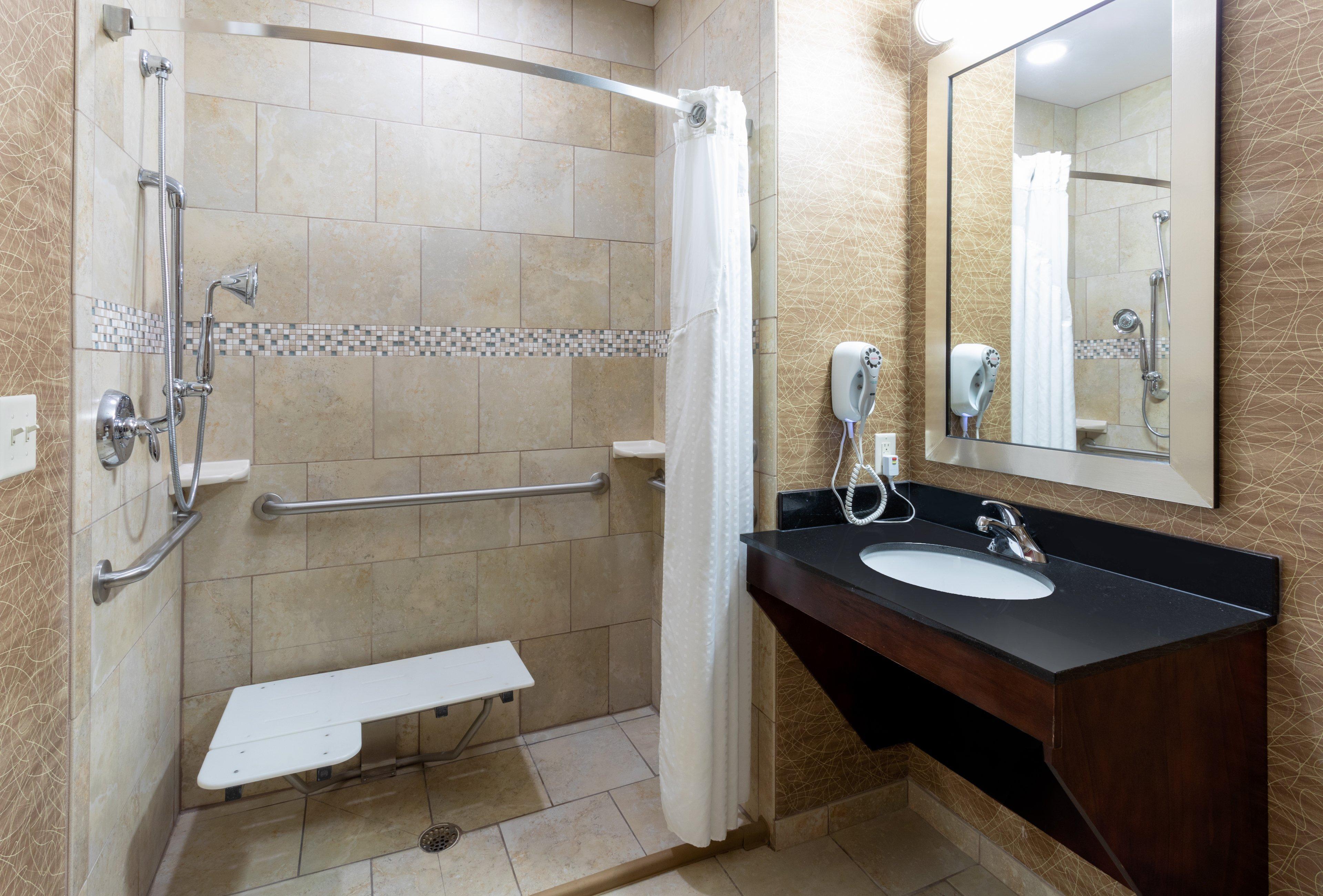 Holiday Inn Express And Suites Rochester West-Medical Center By Ihg Εξωτερικό φωτογραφία