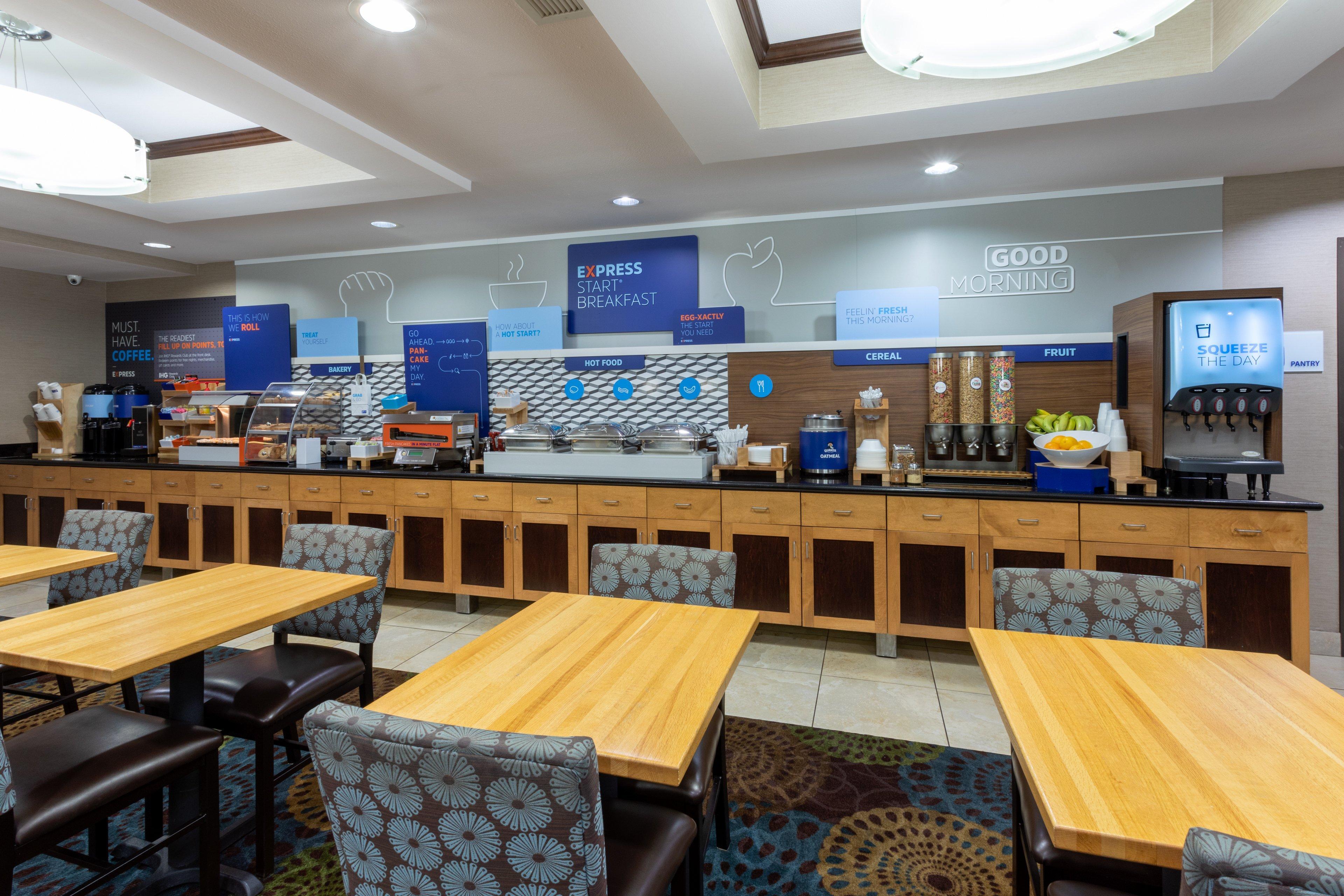 Holiday Inn Express And Suites Rochester West-Medical Center By Ihg Εξωτερικό φωτογραφία