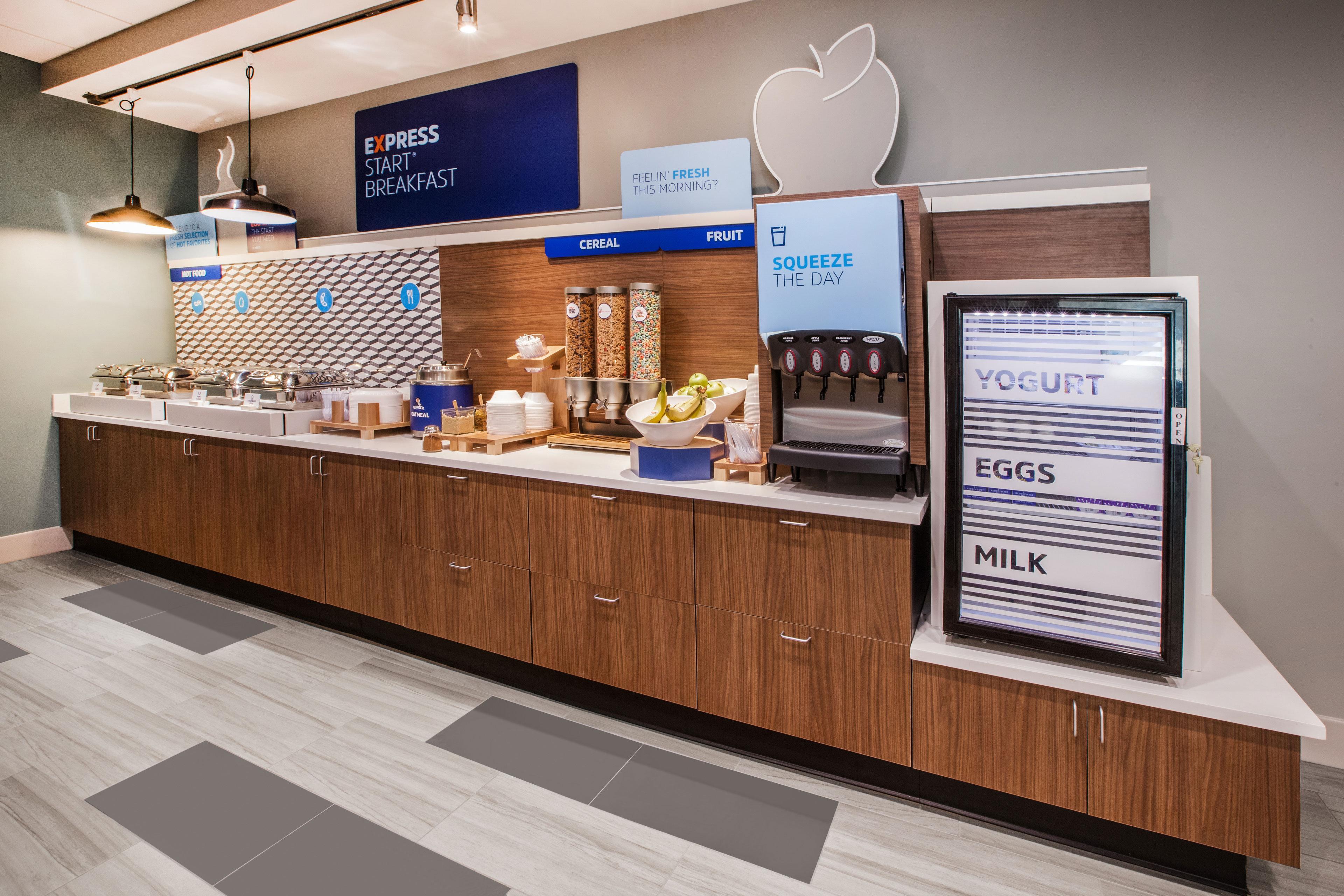 Holiday Inn Express And Suites Rochester West-Medical Center By Ihg Εξωτερικό φωτογραφία