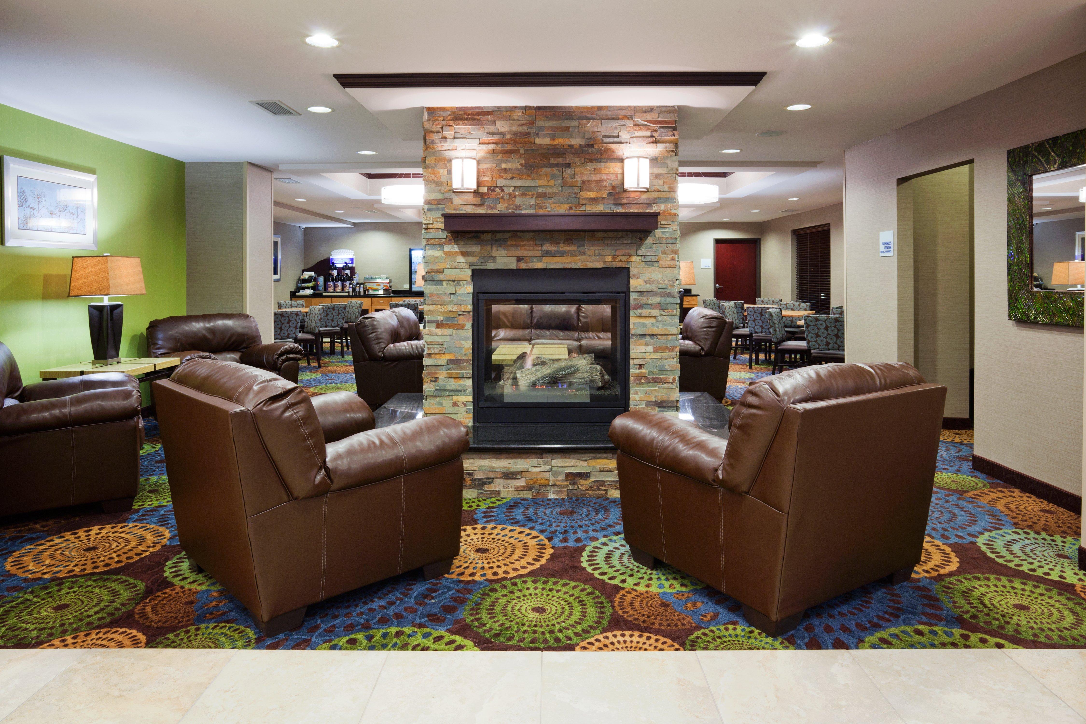 Holiday Inn Express And Suites Rochester West-Medical Center By Ihg Εξωτερικό φωτογραφία